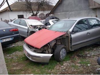 imagine vand-Alfa-Romeo-156-0.4-Benzina-avariat-3188.htm