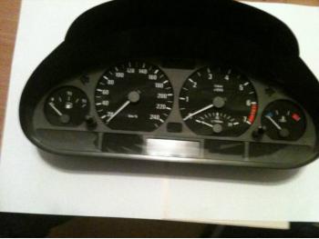 imagine vand-BMW-316-1.8-Benzina-avariat-3350.htm