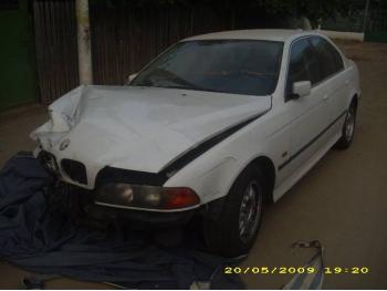 imagine vand-BMW-520-2.0-Benzina-avariat-1989.htm