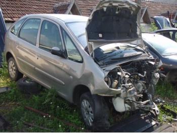 vand-Citroen-Picasso-1.6-Diesel-avariat-3471.htm imagine vand-Citroen-Picasso-1.6-Diesel-avariat-3471.htm
