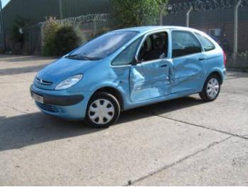 vand-Citroen-Picasso-1.8-Benzina-avariat-2342.htm imagine vand-Citroen-Picasso-1.8-Benzina-avariat-2342.htm
