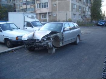 imagine vand-Daewoo-Nubira-1.6-Benzina-avariat-1484.htm
