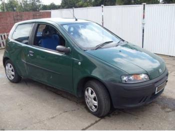 imagine vand-Fiat-Punto-1.2-Benzina-avariat-1319.htm