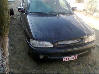 imagine vand-Ford-Escort-1.8-Benzina-avariat-1148.htm
