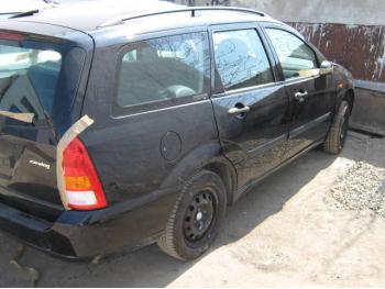 imagine vand-Ford-Focus-1.6-Benzina-avariat-1792.htm