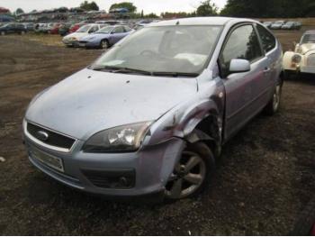 imagine vand-Ford-Focus-1.6-Benzina-avariat-2101.htm