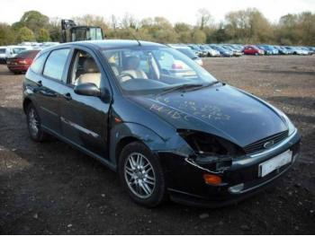 imagine vand-Ford-Focus-1.8-Benzina-avariat-1361.htm