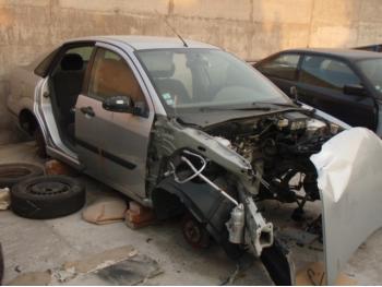 imagine vand-Ford-Focus-1.8-Diesel-avariat-3570.htm