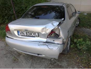 imagine vand-Ford-Mondeo-2.0-Benzina-avariat-3782.htm