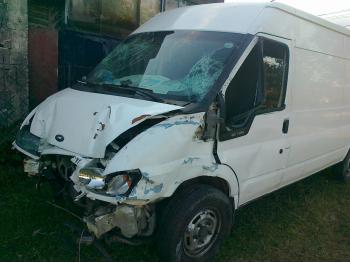 imagine vand-Ford-Transit-2.4-Diesel-avariat-3644.htm