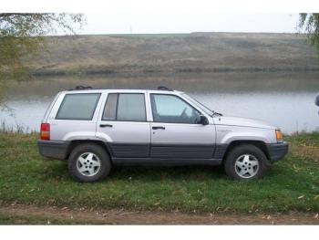 vand-Jeep-GrandCherokee-5.2-Benzina-avariat-1509.htm imagine vand-Jeep-GrandCherokee-5.2-Benzina-avariat-1509.htm