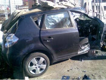 vand-Kia-Ceed-1.4-Benzina-avariat-3116.htm imagine vand-Kia-Ceed-1.4-Benzina-avariat-3116.htm