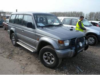 vand-Mitsubishi-Pajero-2.8-Diesel-avariat-1932.htm imagine vand-Mitsubishi-Pajero-2.8-Diesel-avariat-1932.htm