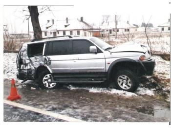 vand-Mitsubishi-Pajero-Sport-2.5-Diesel-avariat-3588.htm imagine vand-Mitsubishi-Pajero-Sport-2.5-Diesel-avariat-3588.htm