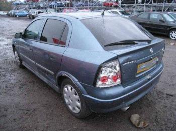 imagine vand-Opel-Astra-H-1.4-Benzina-avariat-1360.htm