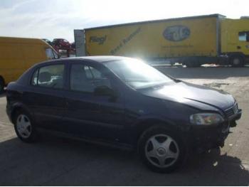 imagine vand-Opel-Astra-H-1.6-Benzina-avariat-1385.htm