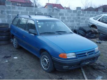 imagine vand-Opel-Astra-H-1.6-Benzina-avariat-3267.htm