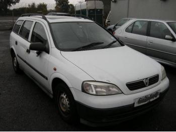 imagine vand-Opel-Astra-H-2.0-Diesel-avariat-1366.htm