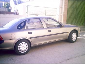 imagine vand-Opel-Vectra-B-2.0-Diesel-avariat-3721.htm