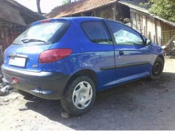 imagine vand-Peugeot-206-1.1-Benzina-avariat-1227.htm
