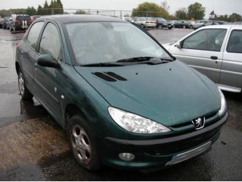 imagine vand-Peugeot-206-1.6-Benzina-avariat-1333.htm