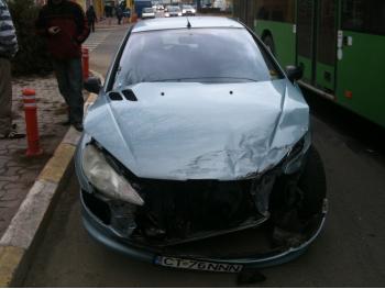 imagine vand-Peugeot-206-1.9-Diesel-avariat-3835.htm