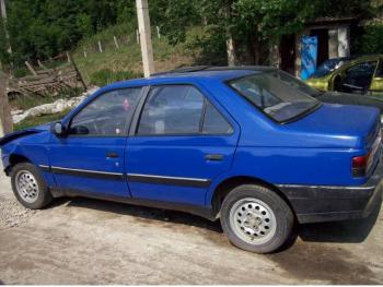 imagine vand-Peugeot-405-1.6-Benzina-avariat-1994.htm