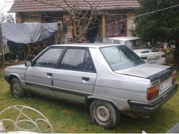 imagine vand-Renault-9-1.4-Benzina-avariat-1634.htm