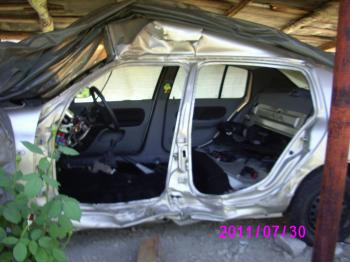 imagine vand-Renault-Clio-II-1.4-Benzina-avariat-3778.htm