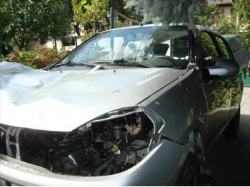 vand-Renault-Clio-III-1.4-Benzina-avariat-2335.htm imagine vand-Renault-Clio-III-1.4-Benzina-avariat-2335.htm