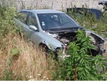 vand-Renault-Laguna-I-1.9-Diesel-avariat-3495.htm imagine vand-Renault-Laguna-I-1.9-Diesel-avariat-3495.htm