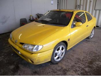 imagine vand-Renault-Megane-2.0-Benzina-avariat-1526.htm