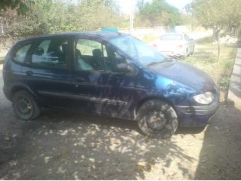 imagine vand-Renault-Scenic-1.6-Benzina-avariat-3585.htm