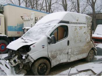 imagine vand-Renault-Trafic-1.9-Diesel-avariat-1615.htm