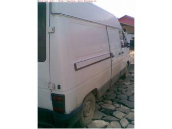 imagine vand-Renault-Trafic-2.0-Diesel-avariat-3012.htm