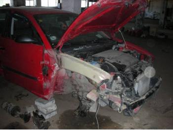 imagine vand-Seat-Cordoba-1.4-Benzina-avariat-2131.htm