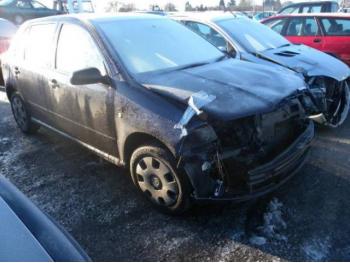 imagine vand-Skoda-Fabia-1.4-Benzina-avariat-1679.htm