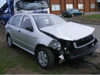 vand-Skoda-Fabia-1.4-Benzina-avariat-2008.htm imagine vand-Skoda-Fabia-1.4-Benzina-avariat-2008.htm