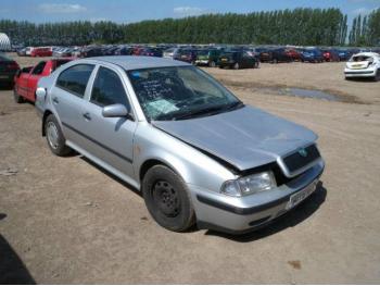 vand-Skoda-Octavia-2.0-Benzina-avariat-2061.htm imagine vand-Skoda-Octavia-2.0-Benzina-avariat-2061.htm