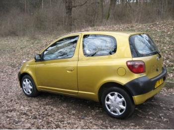 imagine vand-Toyota-Yaris-1.0-Benzina-avariat-1269.htm