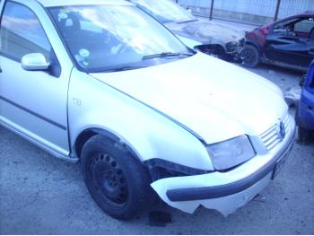 vand-Volkswagen-Bora-1.4-Benzina-avariat-3593.htm imagine vand-Volkswagen-Bora-1.4-Benzina-avariat-3593.htm