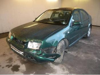 imagine vand-Volkswagen-Bora-2.3-Benzina-avariat-1469.htm
