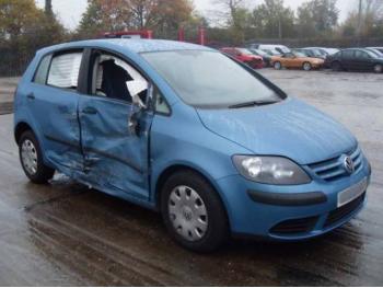 imagine vand-Volkswagen-Golf-1.4-Benzina-avariat-1462.htm