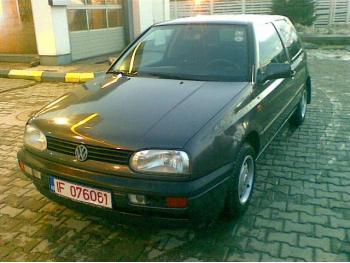 imagine vand-Volkswagen-Golf-III-1.8-Benzina-avariat-2670.htm