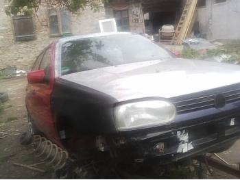 vand-Volkswagen-Golf-III-1.8-Benzina-avariat-2989.htm imagine vand-Volkswagen-Golf-III-1.8-Benzina-avariat-2989.htm