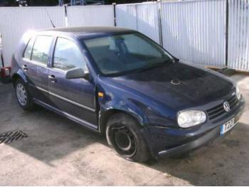 imagine vand-Volkswagen-Golf-IV-1.4-Benzina-avariat-2572.htm