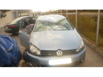 vand-Volkswagen-Golf-IV-1.4-Benzina-avariat-2910.htm imagine vand-Volkswagen-Golf-IV-1.4-Benzina-avariat-2910.htm