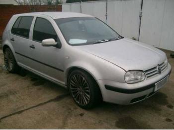 imagine vand-Volkswagen-Golf-IV-1.6-Benzina-avariat-1500.htm