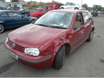 imagine vand-Volkswagen-Golf-IV-1.6-Benzina-avariat-2349.htm