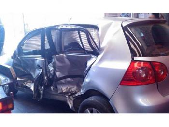 imagine vand-Volkswagen-Golf-V-1.9-Diesel-avariat-3445.htm